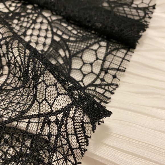 THREE FLOOR elegant beautiful asymmetric pleated lace dress, BN without Tag - Picture 6 of 9